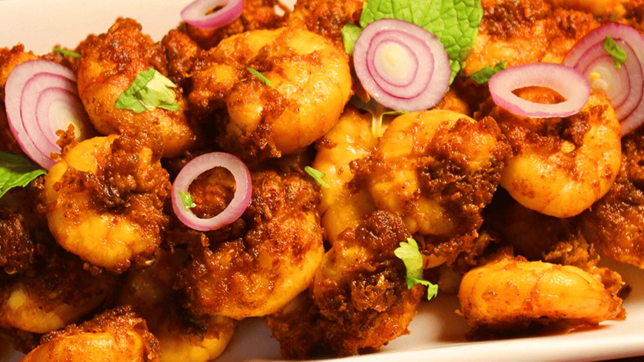 How to Make Spicy Prawns Koliwada Recipe
