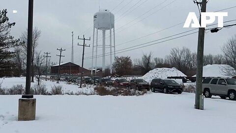 Long Food Pantry Lines in Michigan Show Inflation Testing Trump's Rural Supporters |