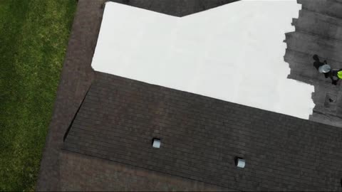How to Apply a Flat Roof Coating