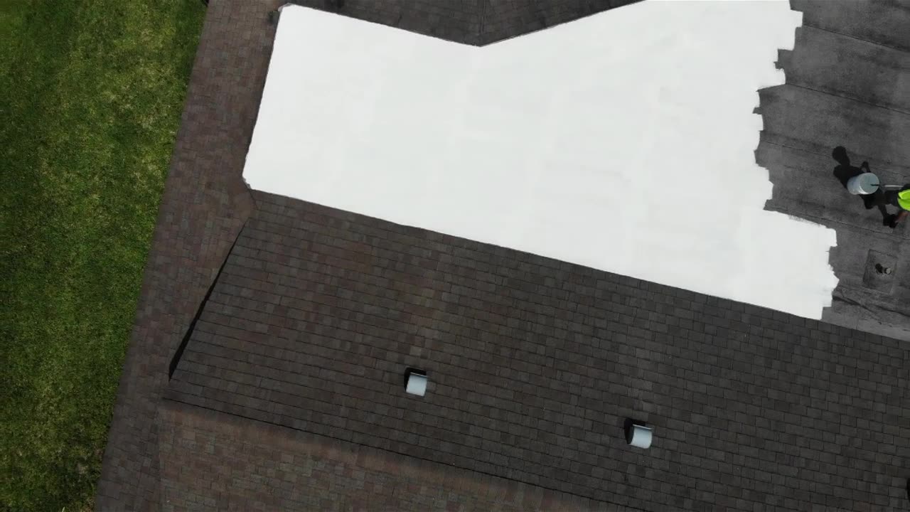 How to Apply a Flat Roof Coating