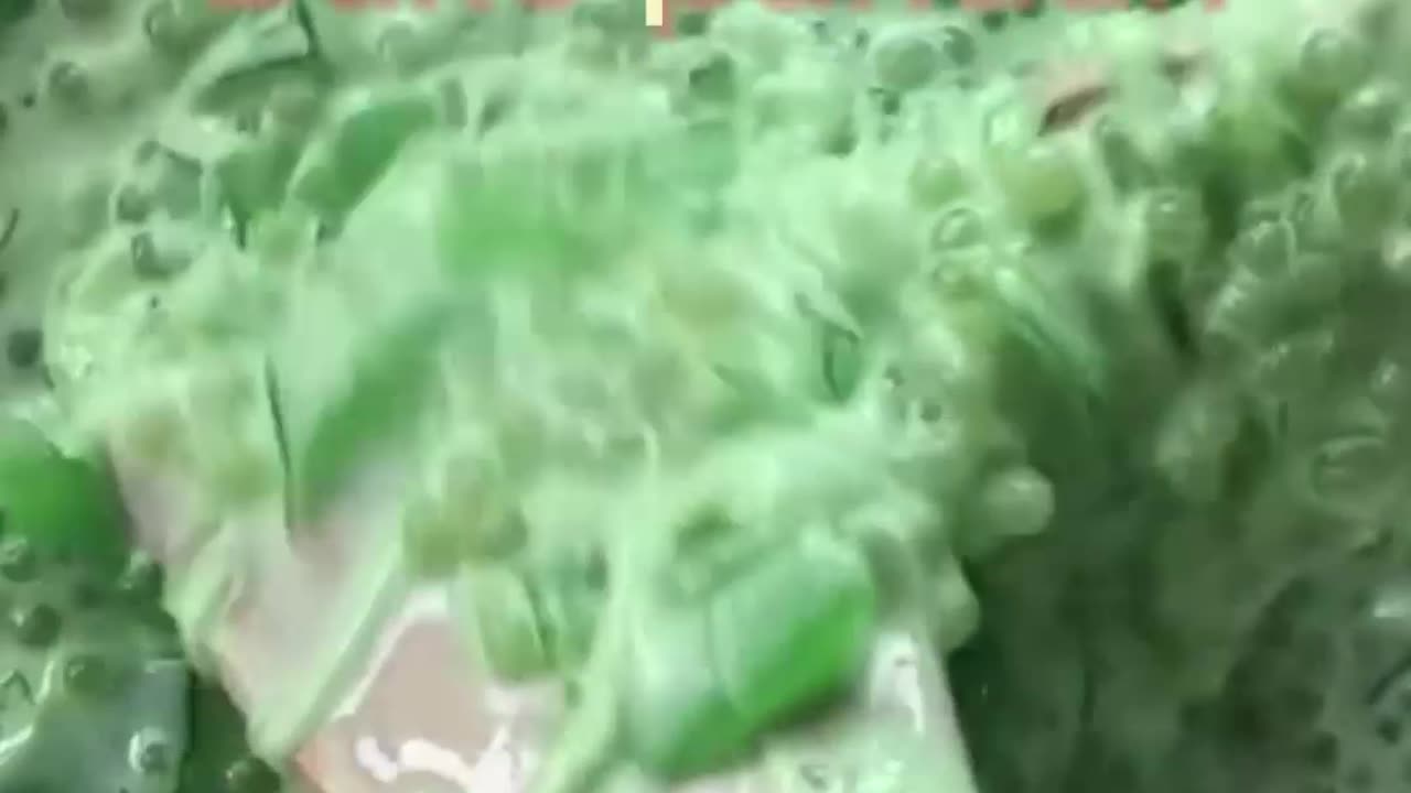 Cool Down with This Creamy Buko Pandan Delight! 🌴❄️