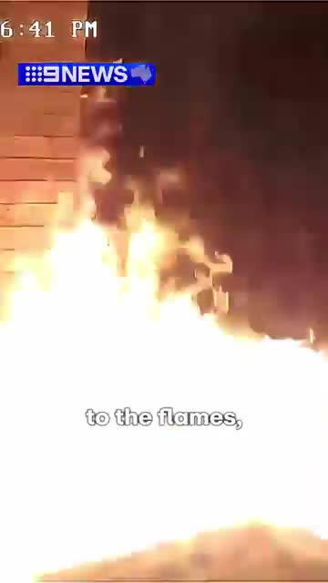 Manhunt underway for two masked arsonists ｜ 9 News Australia