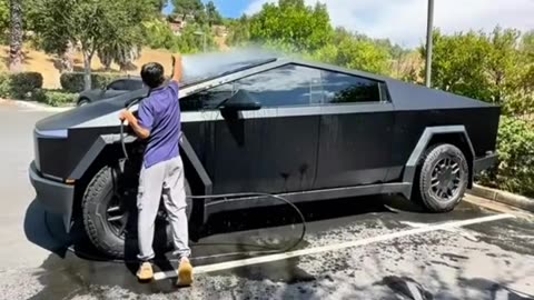 He washed his Cybertruck and it completely shutdown