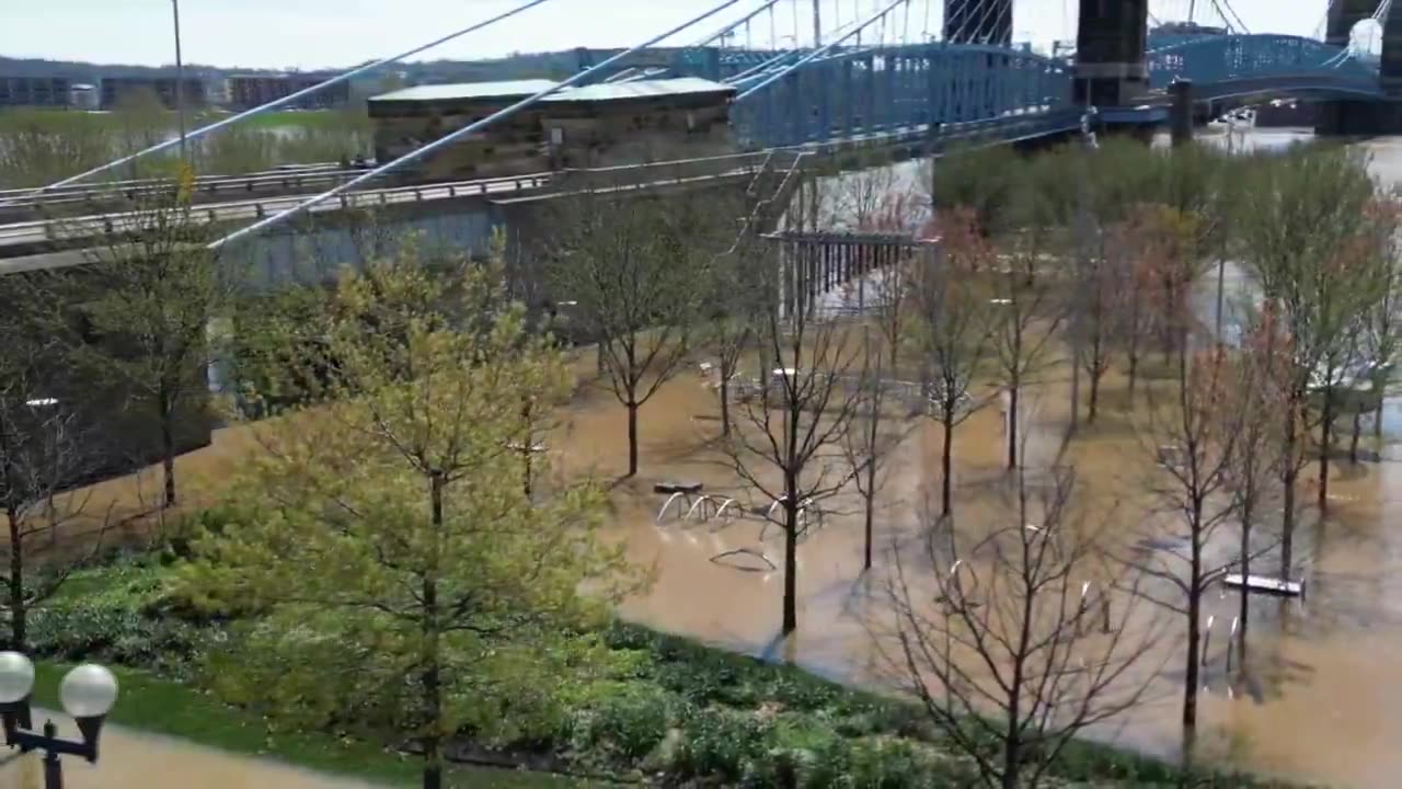U.S: Ohio River in Cincinnati today..