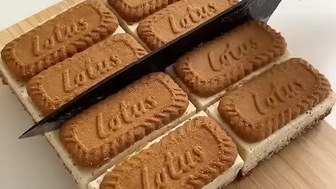 Make Caramel Cheesecake with me #asmr #lifestyle #food #cooking #cake #cheesecake #foodie