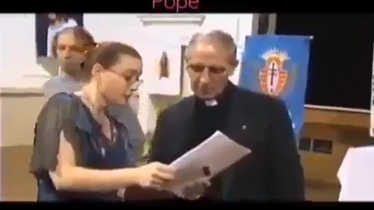 Woman confronts the Jesuit Black Pope