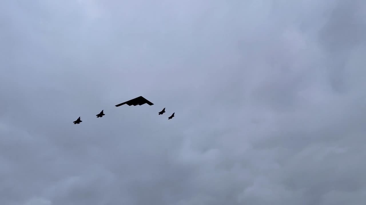 What Were Vladimir Putin’s Thoughts After President Trump’s B-2 Stealth Bomber Flyover Greeting?