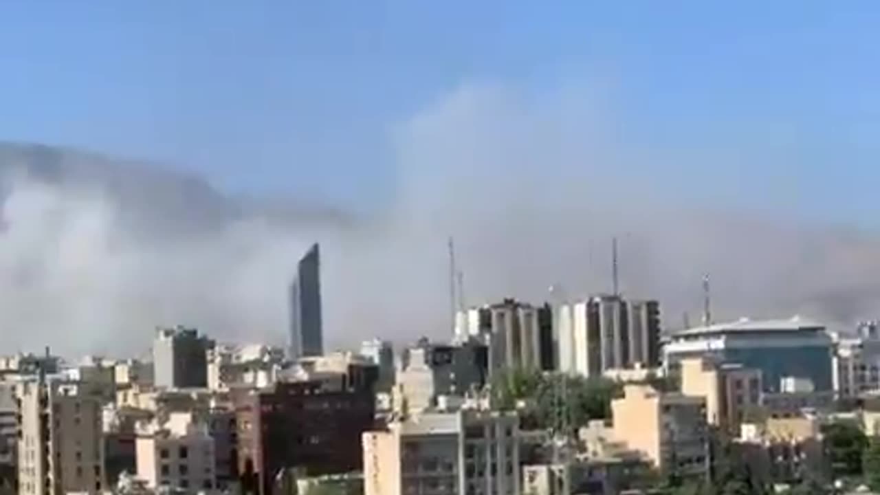 Izraeli bombardon sërish Teheranin
