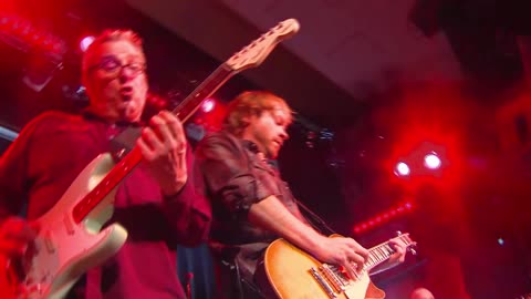 THE FLYING TOASTERS - LIVE AT THE VOGUE (2014)