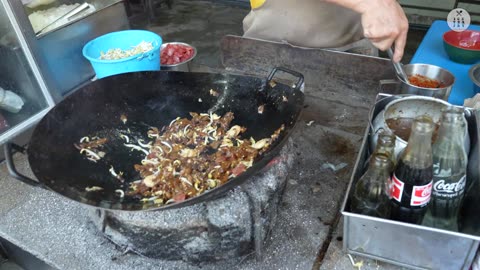 Drool Worthy! Best Charcoal Duck Egg Char Koay Teow in Penang - Malaysia