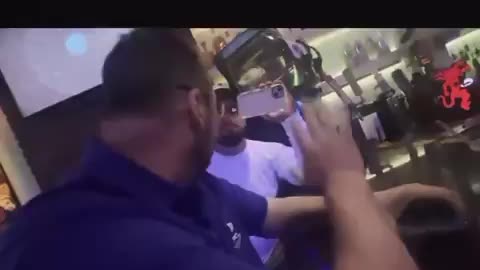 Predator Caught Trying to Meet a Child — Community Confrontation Caught on Camera 🚨