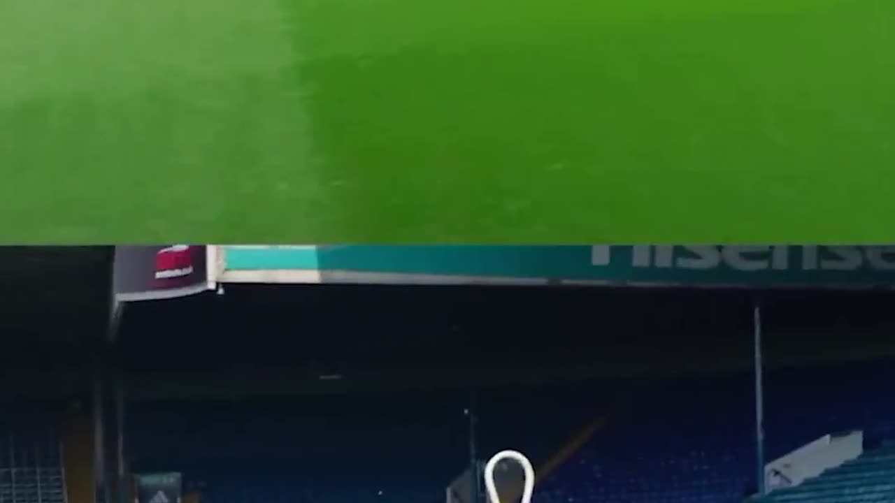 Just Arvid Lindblad racing Leeds United's players at Elland Road in an RB7 F1 Race Car🏁🤝⚽️