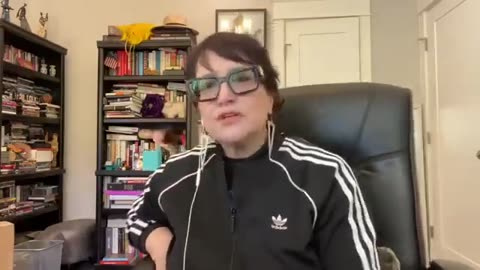 DCMG 20201019 FOODIE “GARGANTUA” BEAUTY IS BIG MAD