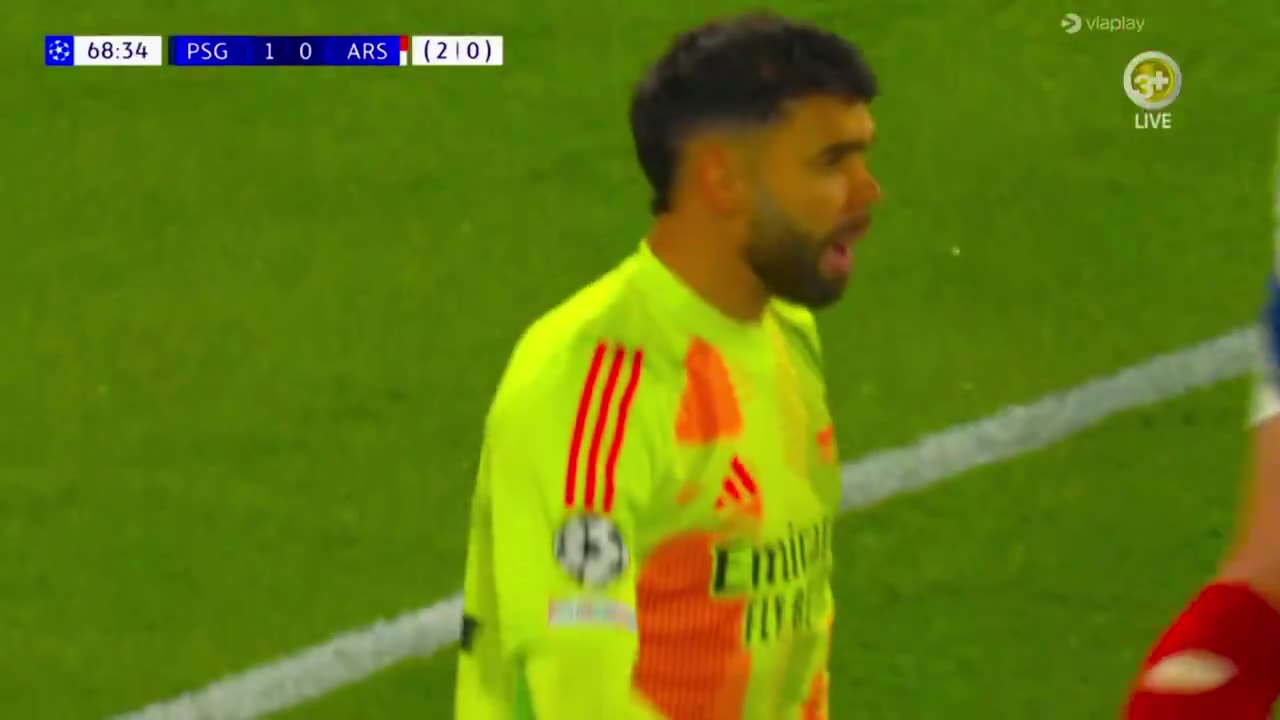 VITINHA HAS MISSED THE PENALTY!
