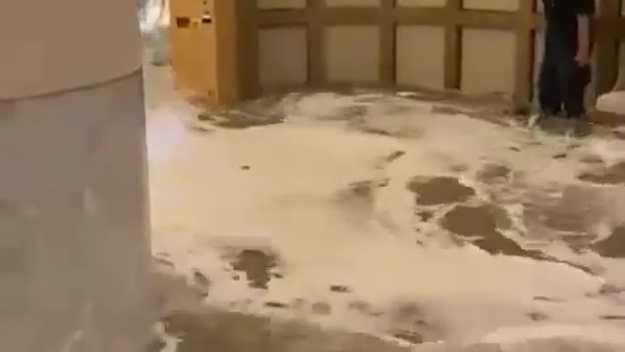 Super Typhoon Ragasa: Video