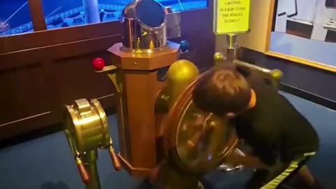 🚢 When Your Kid Saves the Titanic 🧊✨ (Museum Edition)#TitanicMuseum 🚢 #HistoryMeetsFun 📚🎉