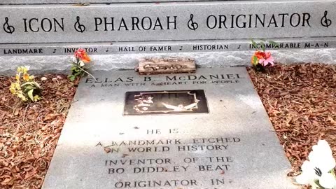 FAMOUS GRAVES - VOL. 365: BO DIDDLEY