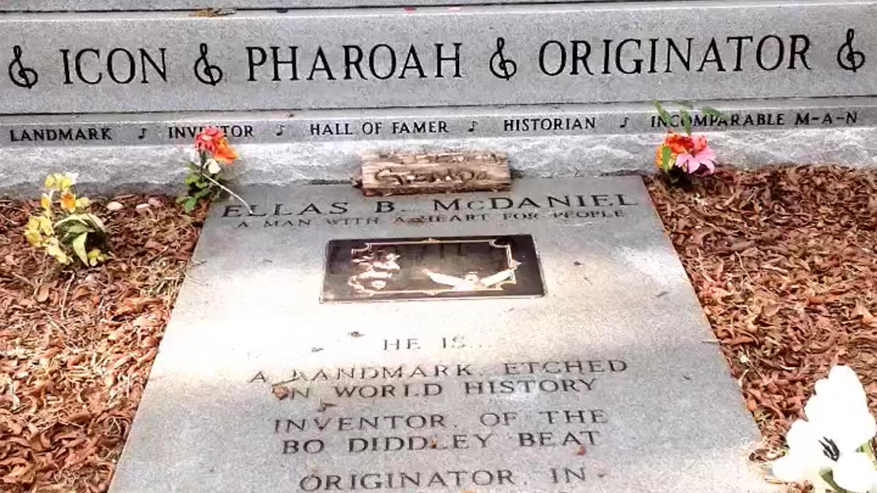 FAMOUS GRAVES - VOL. 365: BO DIDDLEY