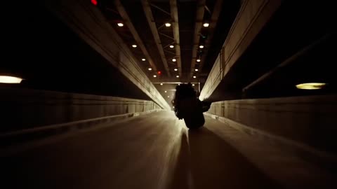 "Porque no es un héroe. Es un guardián silencioso" | El caballero oscuro | 2008