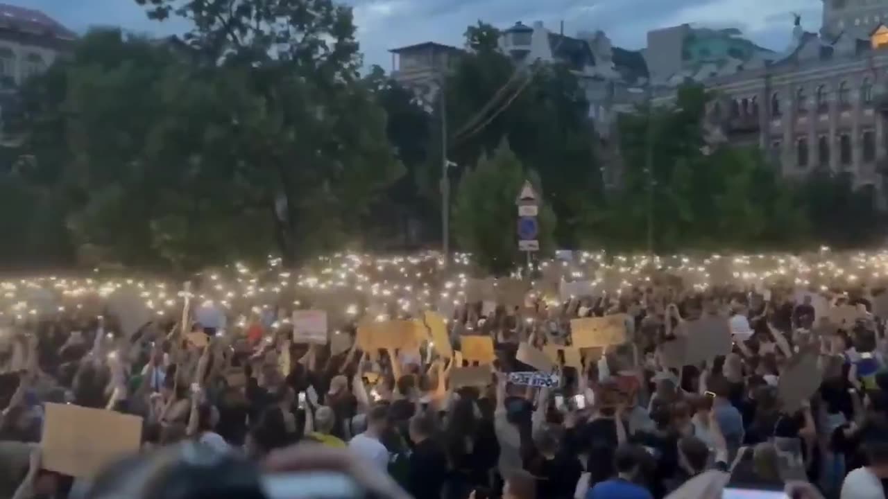 Anti-Corruption Protests Erupt In The Ukrainian Capital Of Kiev