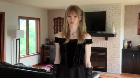 Yet better with goth tgirl