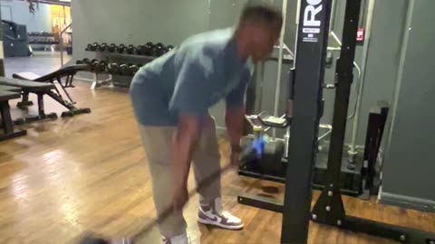 😲He Deadlifted With Dumbbells on a Bar🔥…and It Worked 🏋️‍♂️! #Dualbell #homegym #dumbbell converters