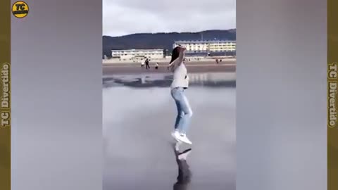 Momentos vergonzosos de mujeres en CCTV #7 😳 _ Momentos de KARMA Instantáneo _