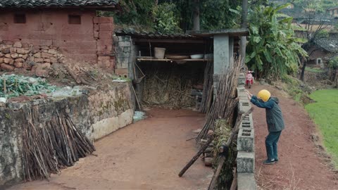 When Mountain Flowers Bloom ep 01 ENG SUBS (Chinese War on Poverty Drama) 山花烂漫时