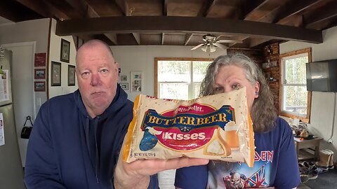 HERSHEY'S And Harry Potters Butterbeer KISSES Candies, Yup Here Is Our Review