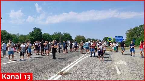 This time, protests against Putin's rule have begun in Sevastopol, residents are very angry