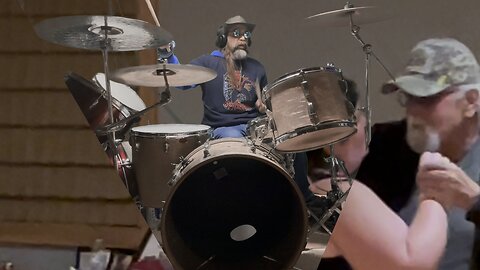 Family Tradition from Hank Williams Jr (drum cover)
