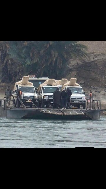 🇸🇾 🔥 Syria on Fire: The Syrian army and local tribes are crossing the Euphrates