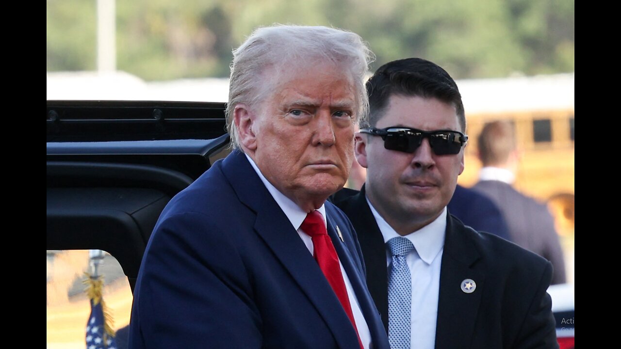 Report. Trump Planning to Visit Saudi Arabia in Mid-May