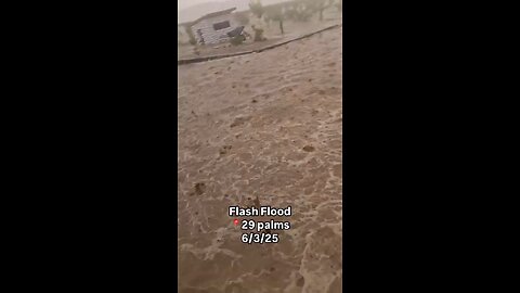 Twentynine Palms, California experienced some flooding due to yesterday’s thunderstorm. 👀
