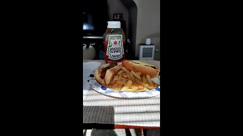 Eating Hebrew National Beef Franks, Dbn, MI, 6/19/25