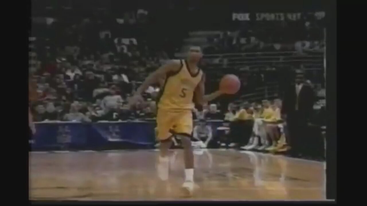 Jalen Rose 17 Points 4 Ast @ Bucks, 2001-02.
