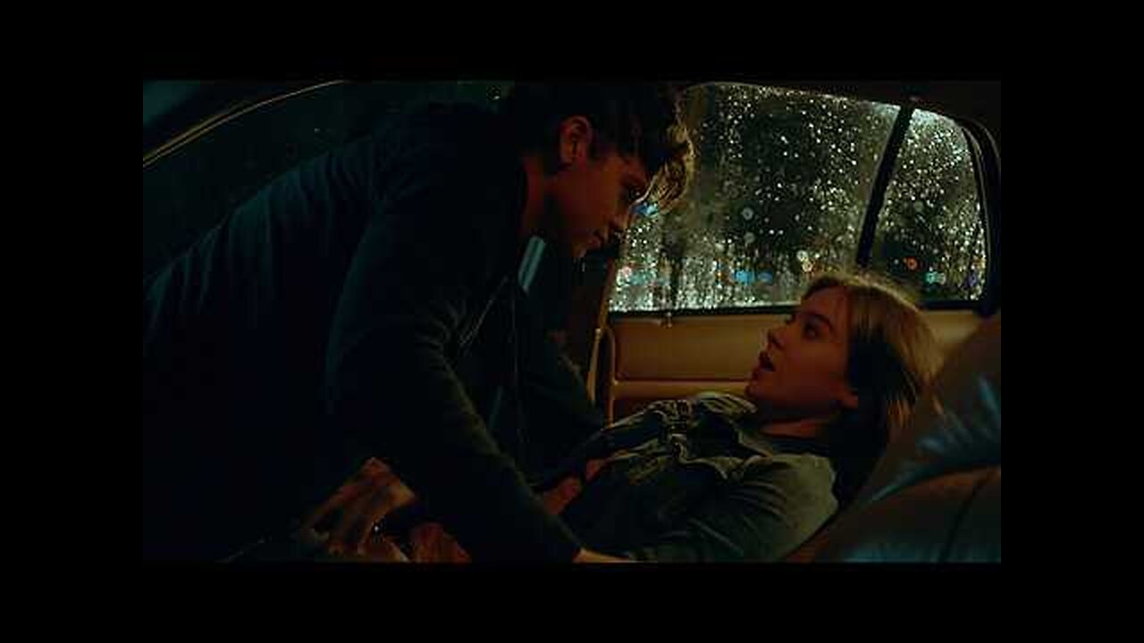 SINNERS' Hailee Steinfeld Kissing Scene in The Edge of Seventeen | Movie Clip