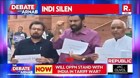 Debate_With_Arnab_LIVE__Has_Opposition_Lost_The_Plot_On_India-US_Tariff_War_