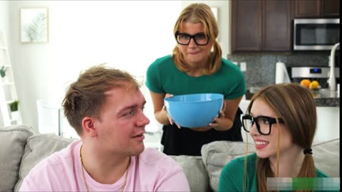 "School Project Chaos: Step Sister Won’t Stop Flirting! 😏 | Awkward Teen Drama"