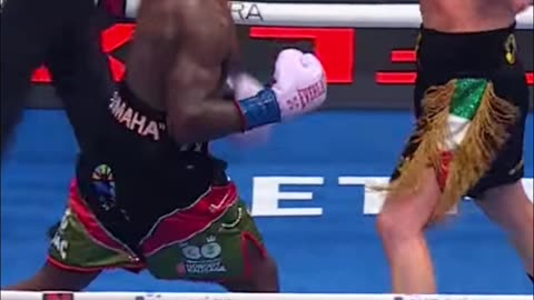 Boxing Showdown: Crawford's Brutal Punches & Canelo's Battle! #shorts