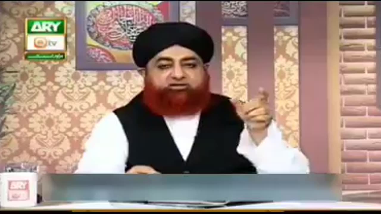 درود پاک اللّہ تعالیٰ کابھی وظیفہ ہے،کیا ایساکہناصحیح ہے؟