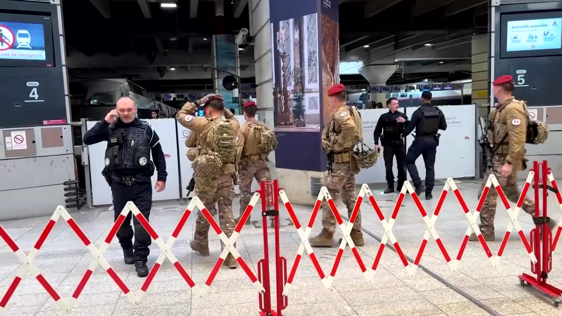I was trembling, says witness at Paris train station knife incident