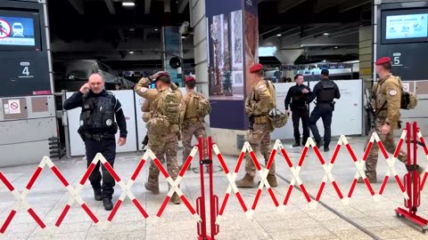 'I was trembling', says witness at Paris train station knife incident