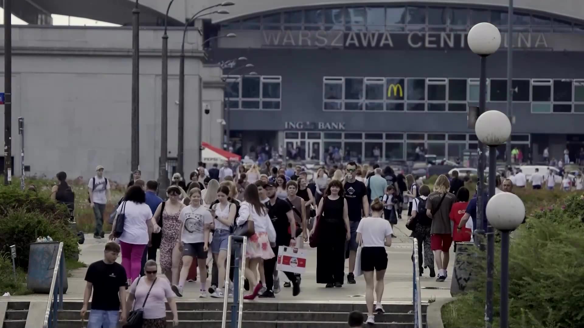 Polish nationalist Nawrocki wins presidential vote