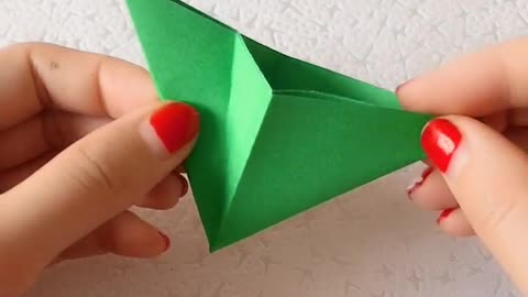 How to Make a Paper Airplane That Flies Far
