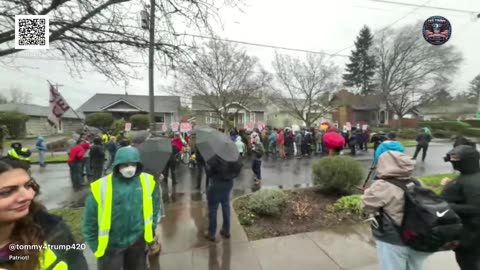 Anti ice protest marching to Portland mayors house!
