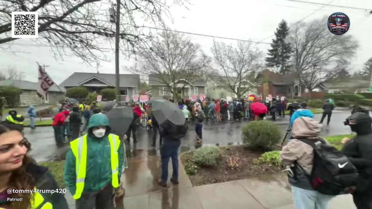 Anti ice protest marching to Portland mayors house!