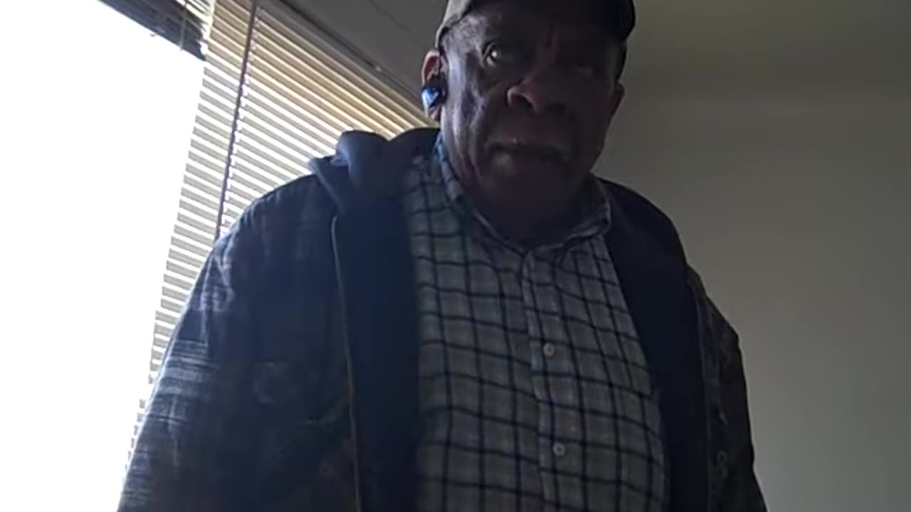 Part 2 of talking to the Electrcian at Daniel_shea show