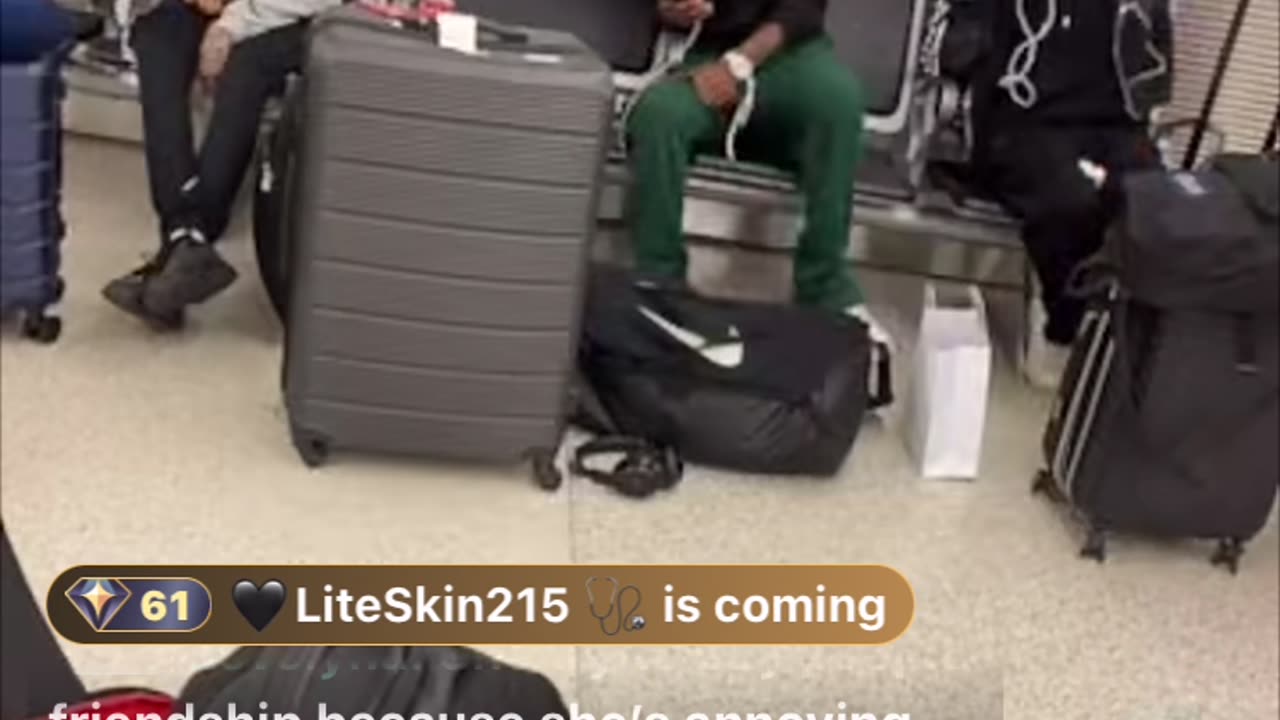BIGOwars: 21bb Meets Other Cast Members At Airport Pt1