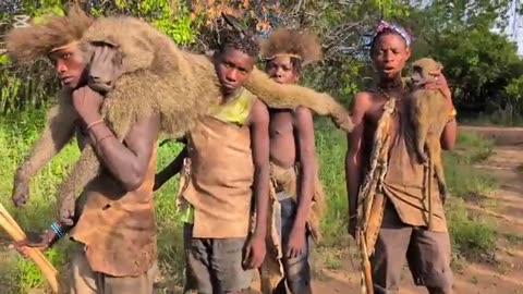 This is So incredible See How hadzabe tribe Catch and Cooks their traditional Raw